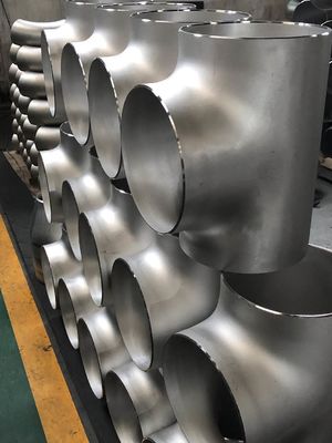 حالات خشبية أو منصات نقالة 90 درجة ASTM A403 WP304 90 درجة 321 Sch10s SS Equal Tee